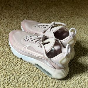 Women’s Nike Airmax 2090